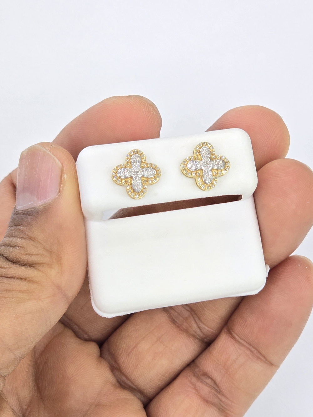 Real Diamond 10k Gold Flower Stud Earring